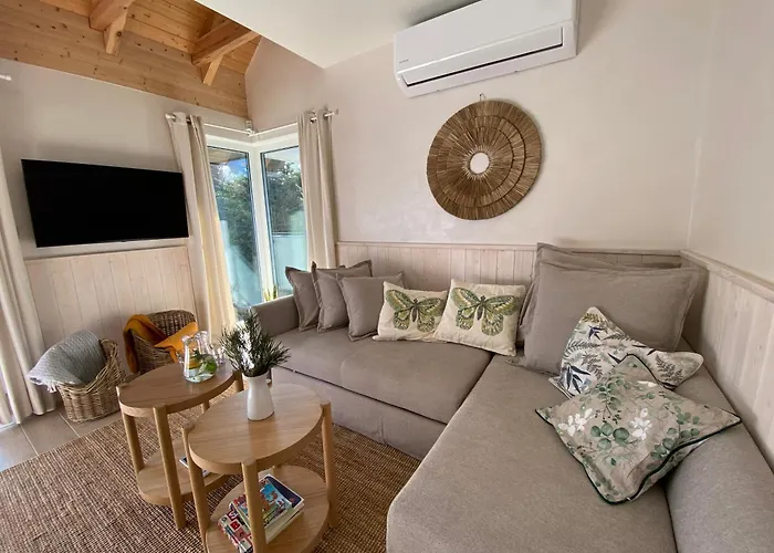 شقة Choriatiki دمبكي