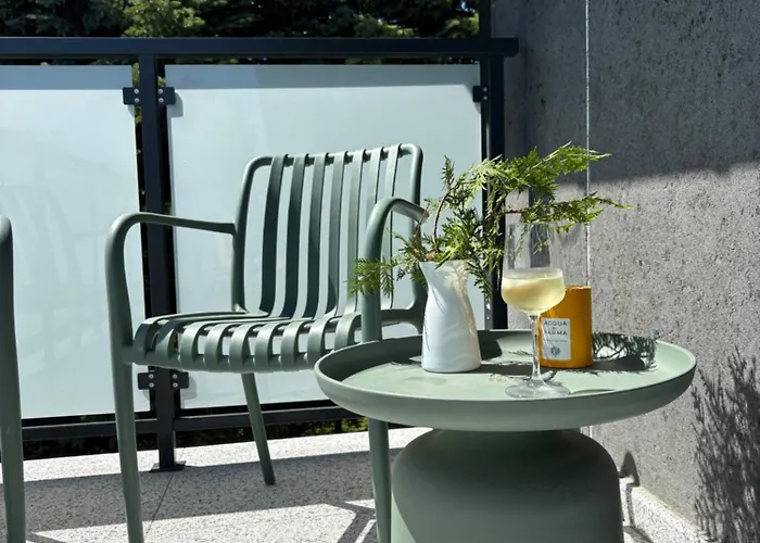 شقة Choriatiki دمبكي